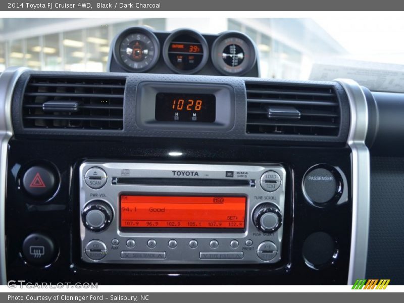 Black / Dark Charcoal 2014 Toyota FJ Cruiser 4WD