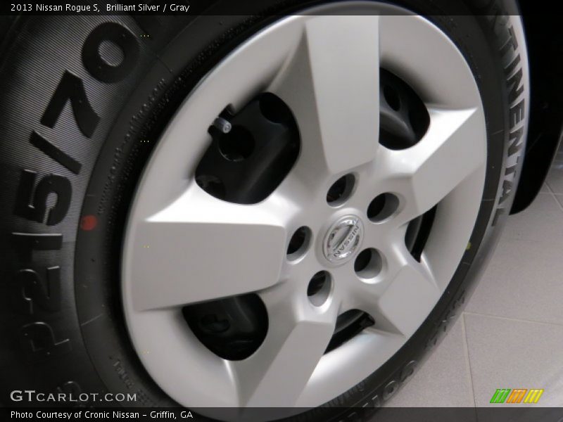 Brilliant Silver / Gray 2013 Nissan Rogue S