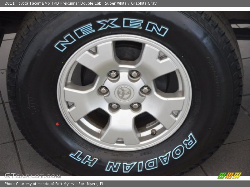Super White / Graphite Gray 2011 Toyota Tacoma V6 TRD PreRunner Double Cab