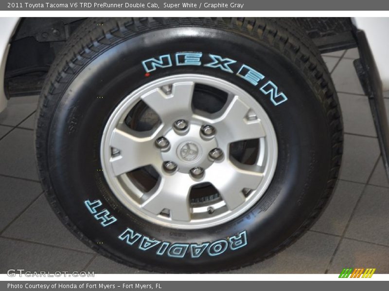 Super White / Graphite Gray 2011 Toyota Tacoma V6 TRD PreRunner Double Cab