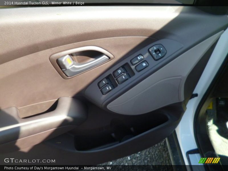 Winter White / Beige 2014 Hyundai Tucson GLS