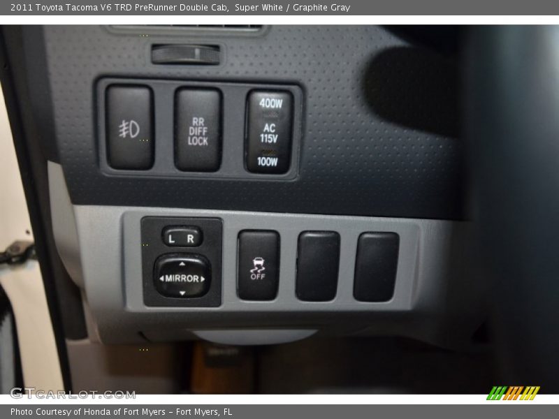 Super White / Graphite Gray 2011 Toyota Tacoma V6 TRD PreRunner Double Cab