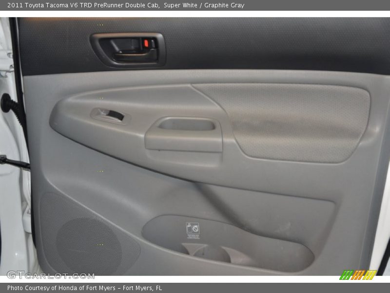 Super White / Graphite Gray 2011 Toyota Tacoma V6 TRD PreRunner Double Cab