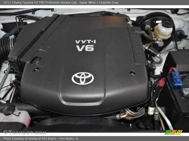Super White / Graphite Gray 2011 Toyota Tacoma V6 TRD PreRunner Double Cab