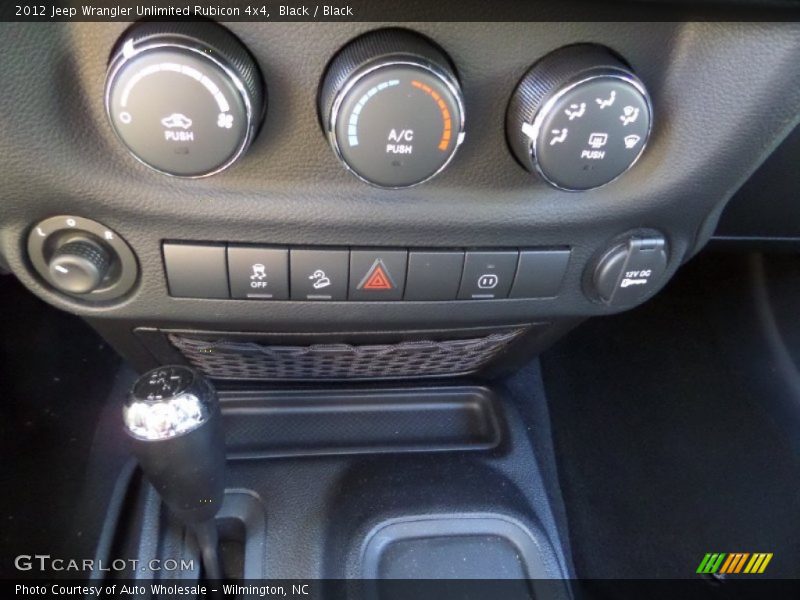 Black / Black 2012 Jeep Wrangler Unlimited Rubicon 4x4