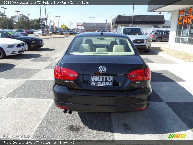 Black Uni / Cornsilk Beige 2013 Volkswagen Jetta TDI Sedan