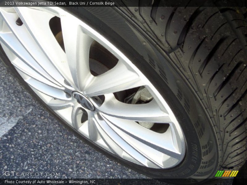 Black Uni / Cornsilk Beige 2013 Volkswagen Jetta TDI Sedan
