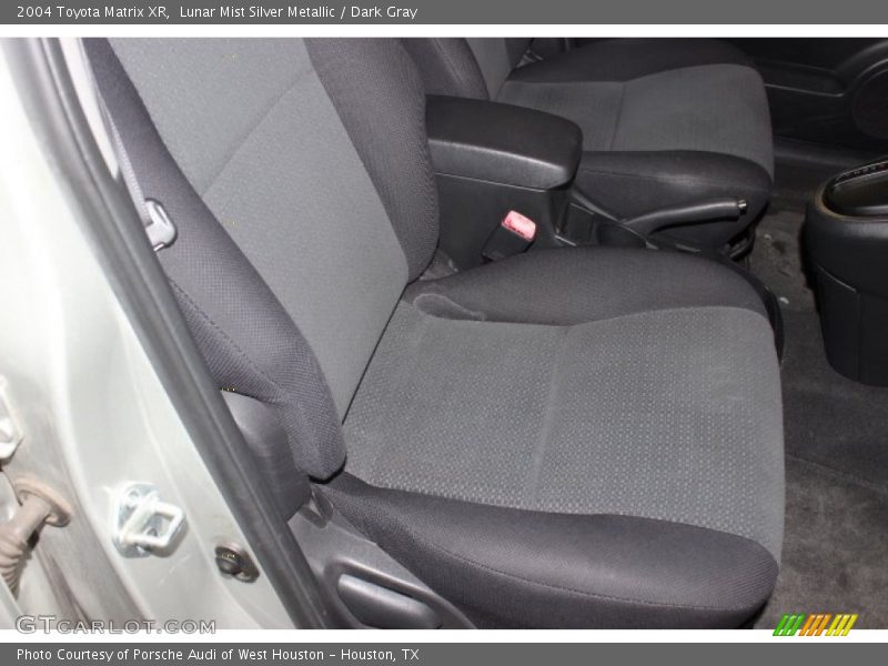 Lunar Mist Silver Metallic / Dark Gray 2004 Toyota Matrix XR