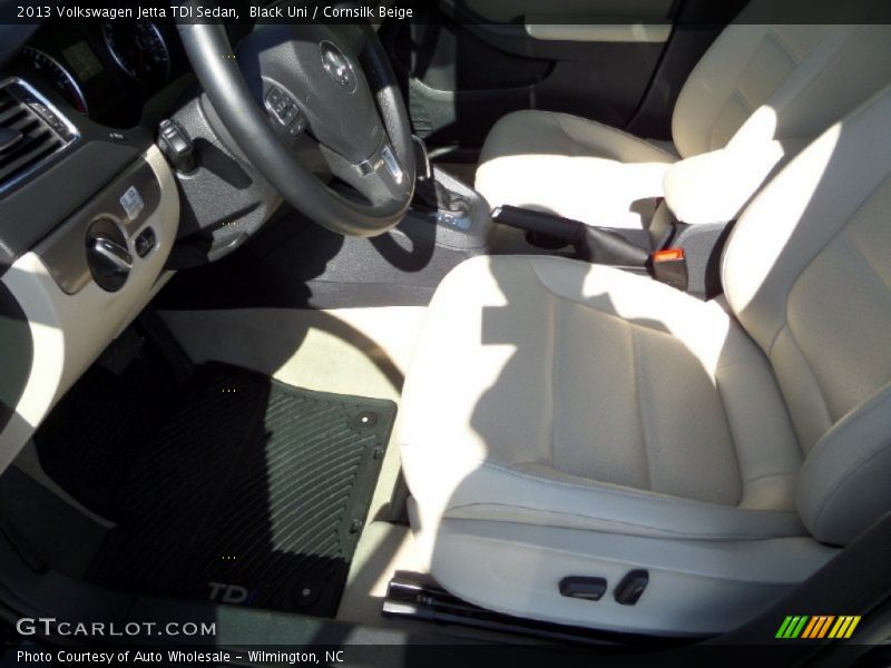 Black Uni / Cornsilk Beige 2013 Volkswagen Jetta TDI Sedan