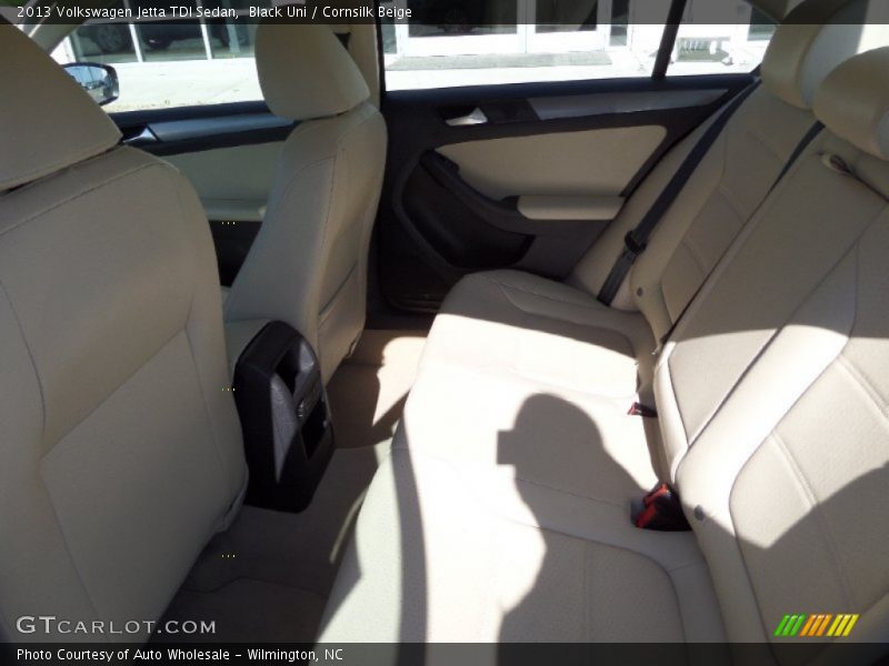 Black Uni / Cornsilk Beige 2013 Volkswagen Jetta TDI Sedan