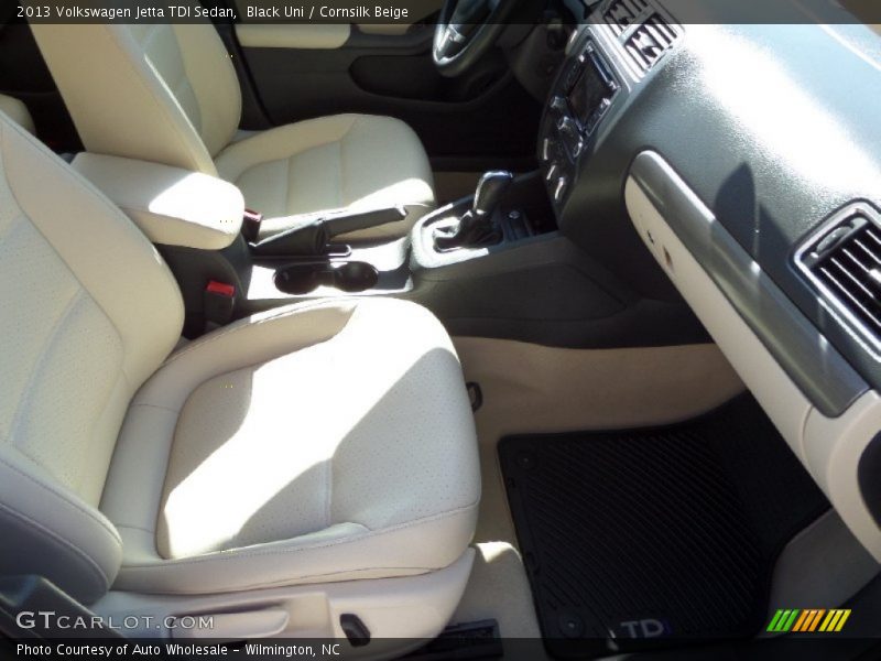 Black Uni / Cornsilk Beige 2013 Volkswagen Jetta TDI Sedan