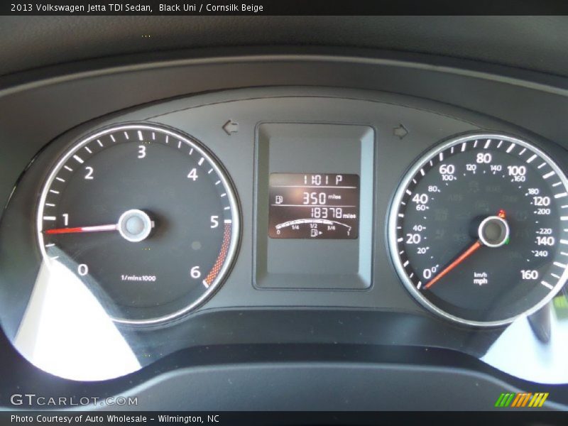Black Uni / Cornsilk Beige 2013 Volkswagen Jetta TDI Sedan