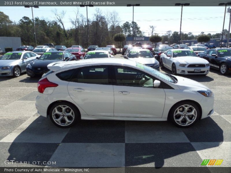 Oxford White / ST Charcoal Black 2013 Ford Focus ST Hatchback