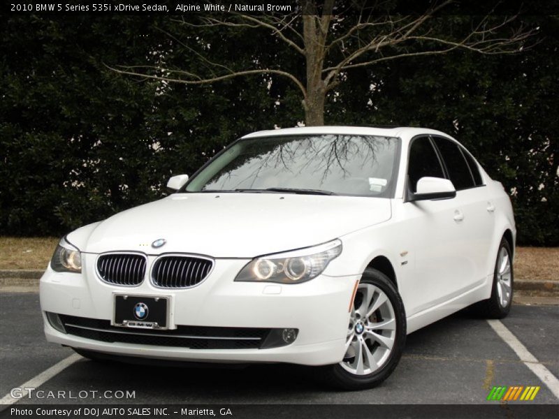 Alpine White / Natural Brown 2010 BMW 5 Series 535i xDrive Sedan