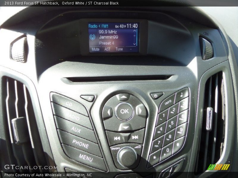 Oxford White / ST Charcoal Black 2013 Ford Focus ST Hatchback