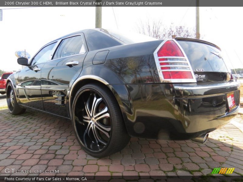 Brilliant Black Crystal Pearl / Dark Slate Gray/Light Graystone 2006 Chrysler 300 C HEMI