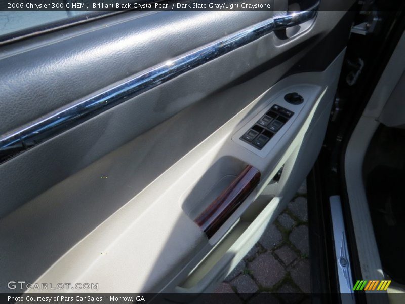Brilliant Black Crystal Pearl / Dark Slate Gray/Light Graystone 2006 Chrysler 300 C HEMI