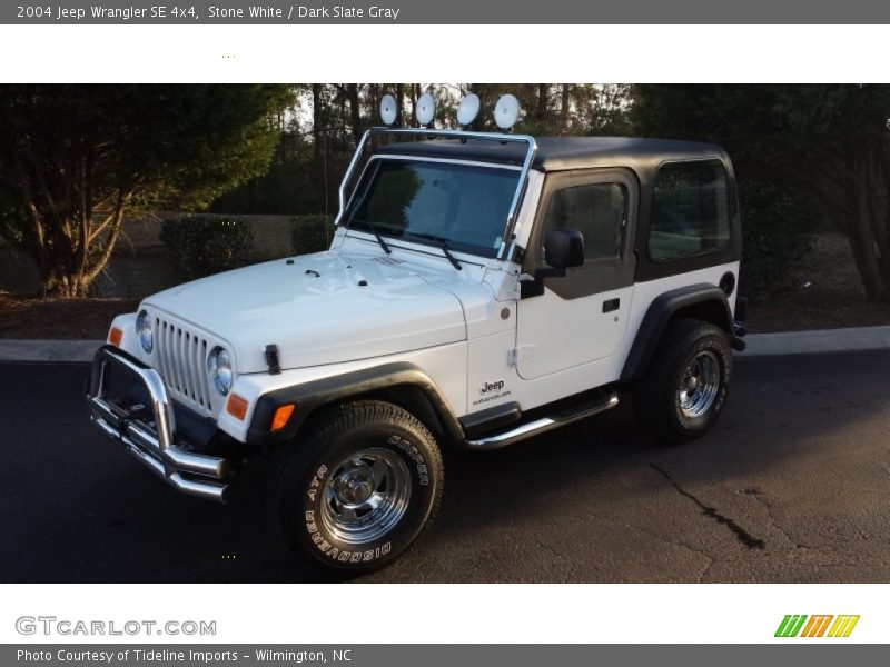 Stone White / Dark Slate Gray 2004 Jeep Wrangler SE 4x4
