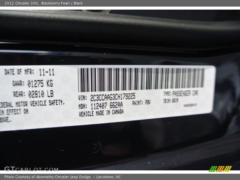 Blackberry Pearl / Black 2012 Chrysler 300