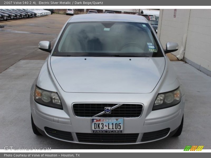 Electric Silver Metallic / Dark Beige/Quartz 2007 Volvo S40 2.4i