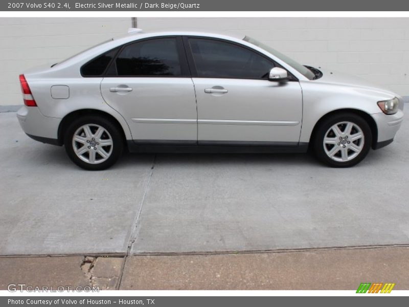 Electric Silver Metallic / Dark Beige/Quartz 2007 Volvo S40 2.4i