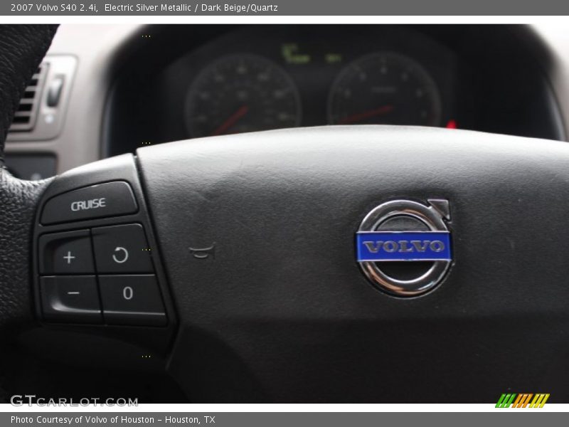 Electric Silver Metallic / Dark Beige/Quartz 2007 Volvo S40 2.4i