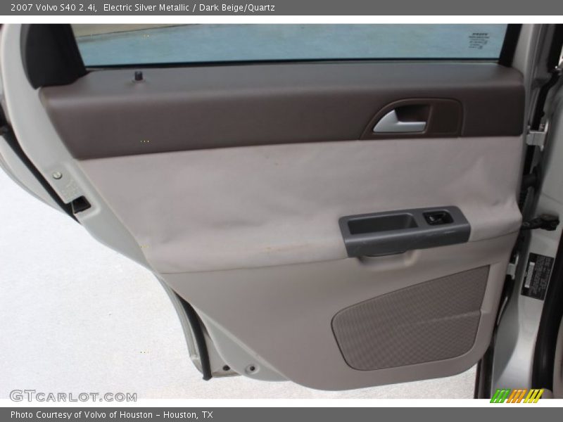 Electric Silver Metallic / Dark Beige/Quartz 2007 Volvo S40 2.4i