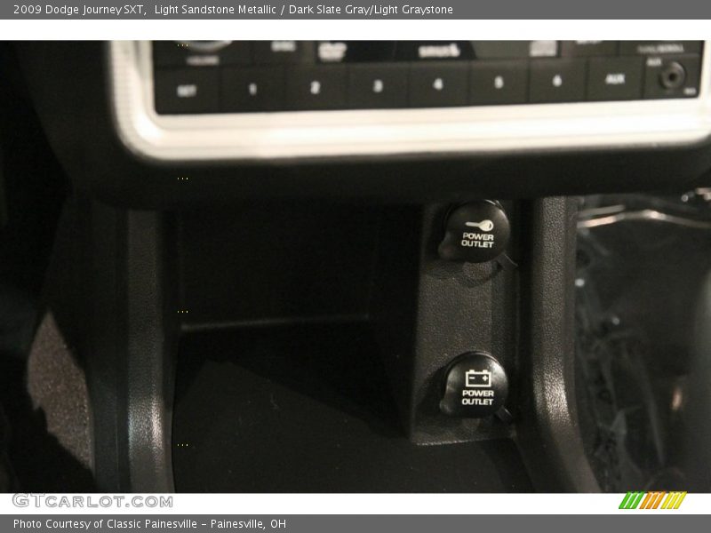 Light Sandstone Metallic / Dark Slate Gray/Light Graystone 2009 Dodge Journey SXT