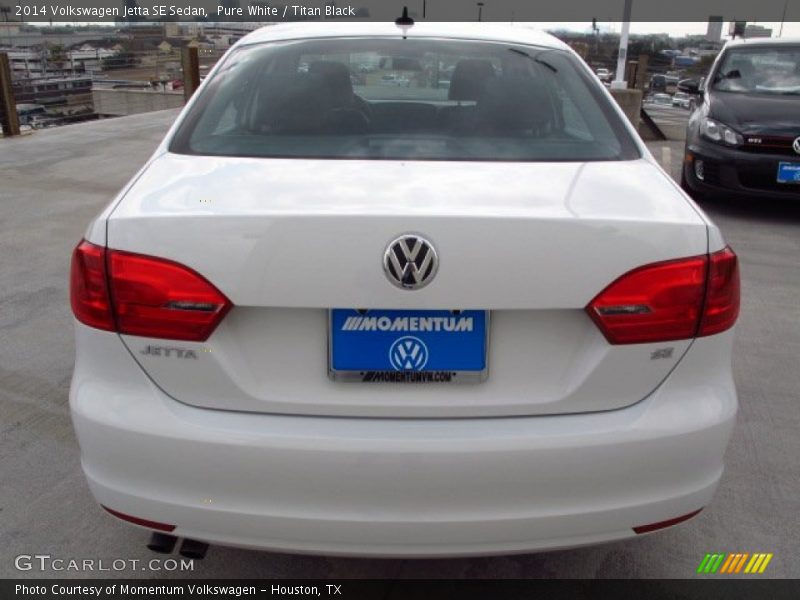 Pure White / Titan Black 2014 Volkswagen Jetta SE Sedan