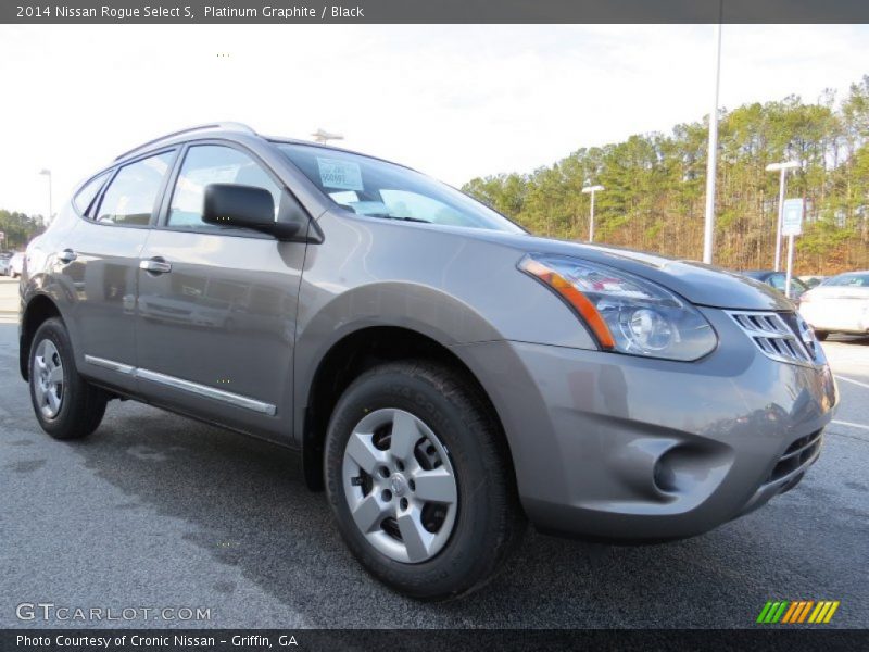 Front 3/4 View of 2014 Rogue Select S