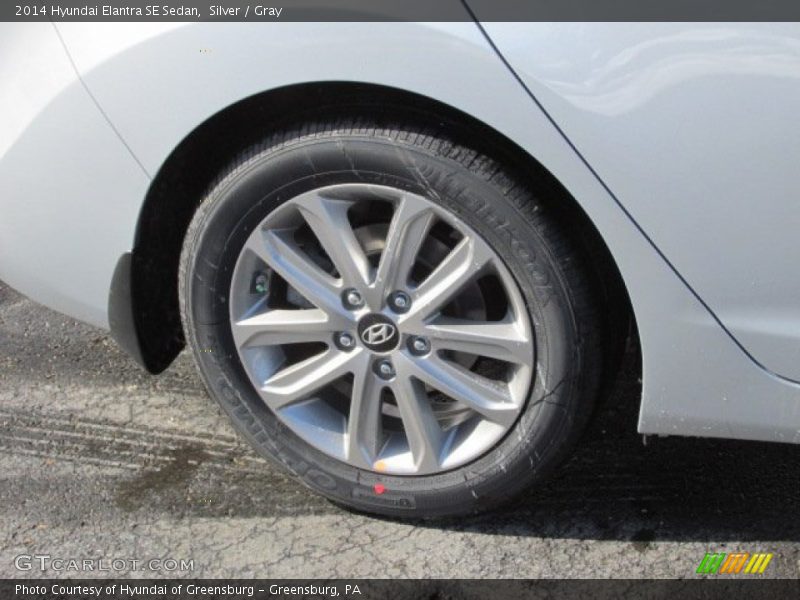 Silver / Gray 2014 Hyundai Elantra SE Sedan