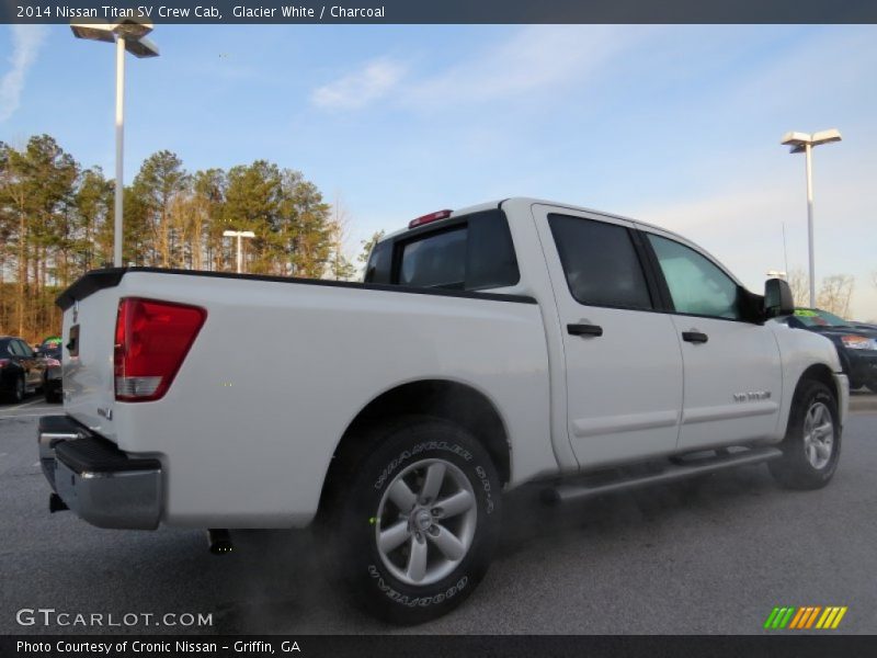 Glacier White / Charcoal 2014 Nissan Titan SV Crew Cab