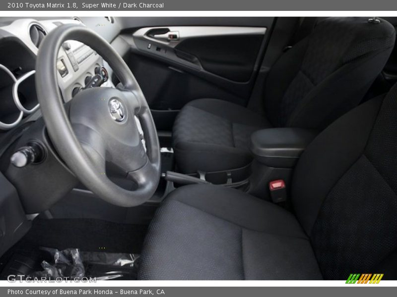 Super White / Dark Charcoal 2010 Toyota Matrix 1.8