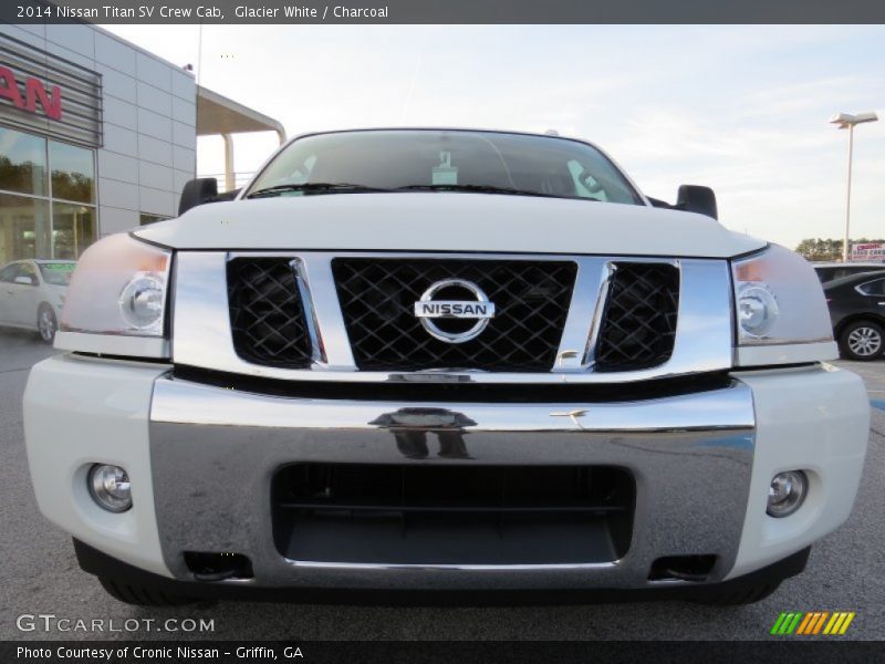 Glacier White / Charcoal 2014 Nissan Titan SV Crew Cab