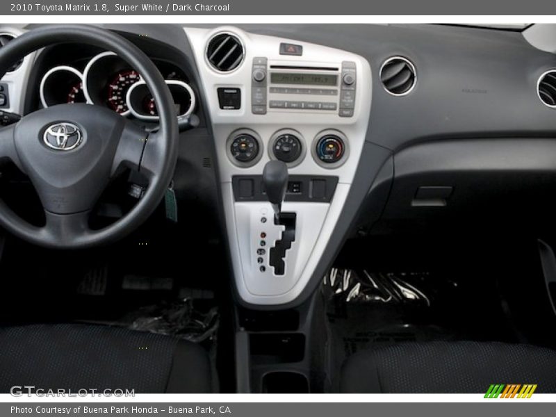 Super White / Dark Charcoal 2010 Toyota Matrix 1.8