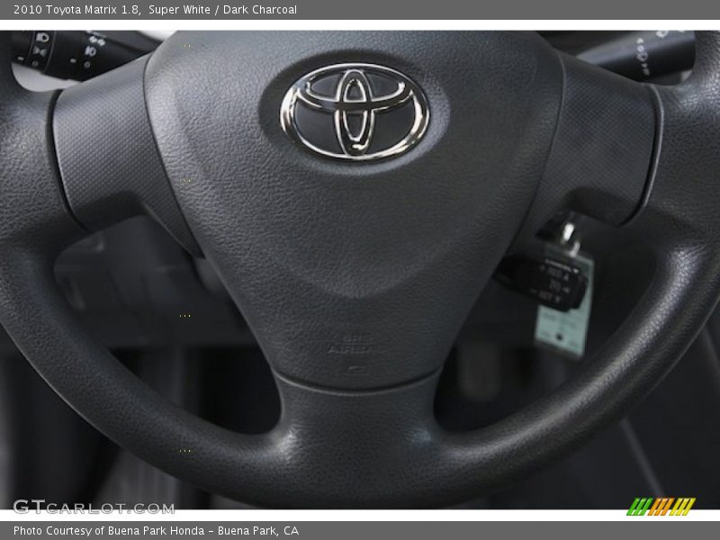 Super White / Dark Charcoal 2010 Toyota Matrix 1.8