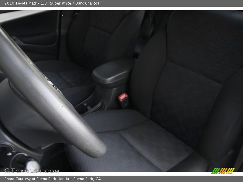 Super White / Dark Charcoal 2010 Toyota Matrix 1.8