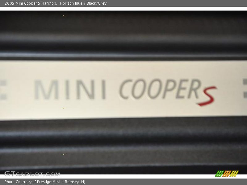 Horizon Blue / Black/Grey 2009 Mini Cooper S Hardtop