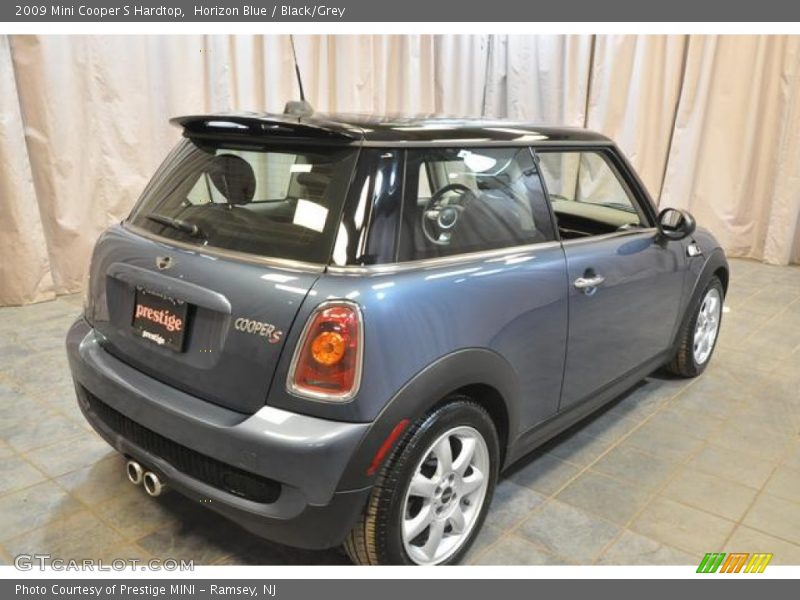 Horizon Blue / Black/Grey 2009 Mini Cooper S Hardtop
