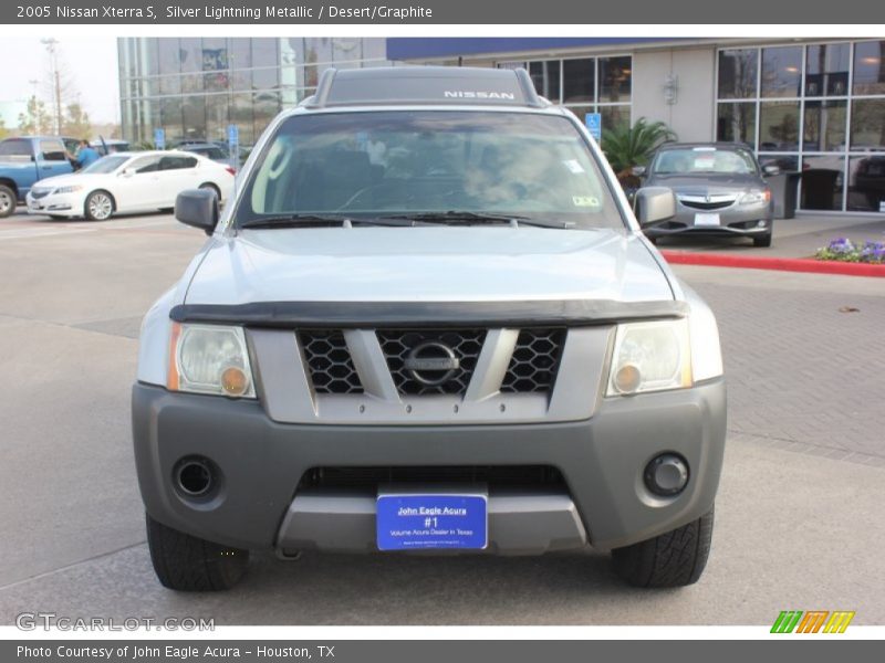 Silver Lightning Metallic / Desert/Graphite 2005 Nissan Xterra S