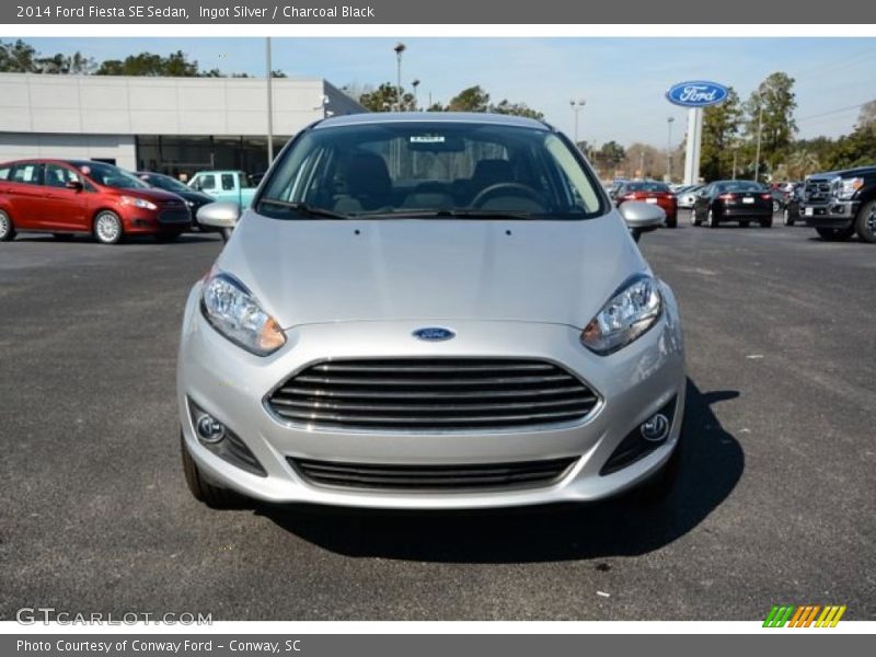 Ingot Silver / Charcoal Black 2014 Ford Fiesta SE Sedan