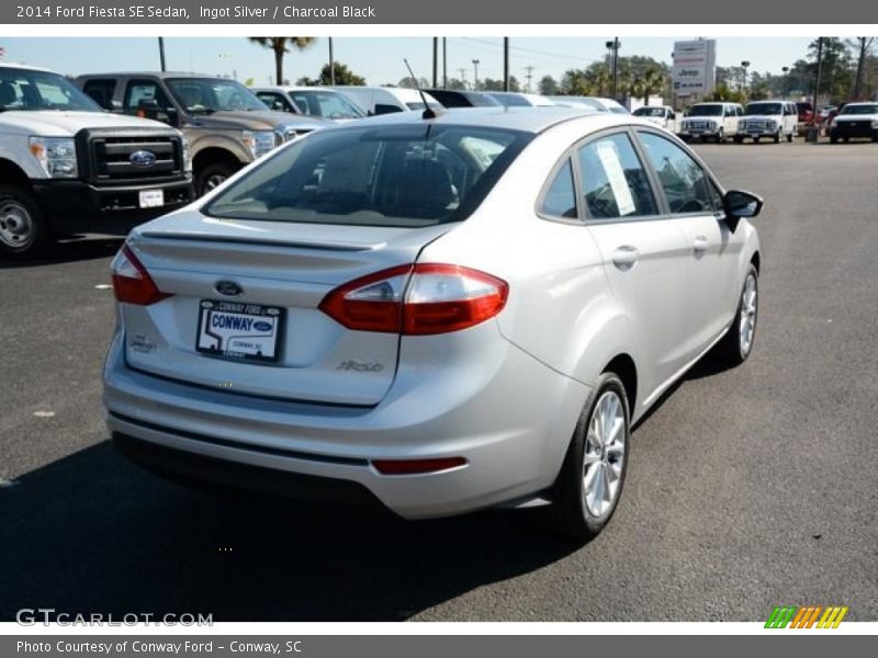 Ingot Silver / Charcoal Black 2014 Ford Fiesta SE Sedan