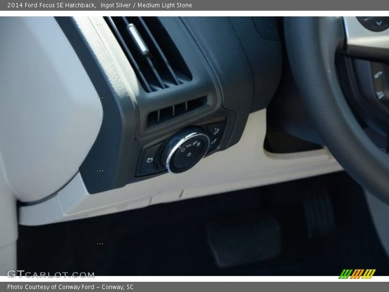 Ingot Silver / Medium Light Stone 2014 Ford Focus SE Hatchback