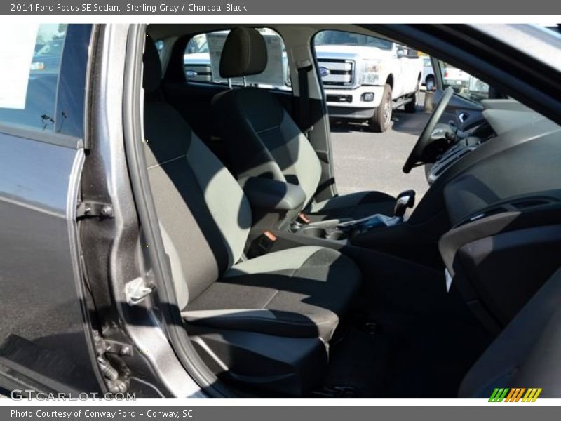 Sterling Gray / Charcoal Black 2014 Ford Focus SE Sedan