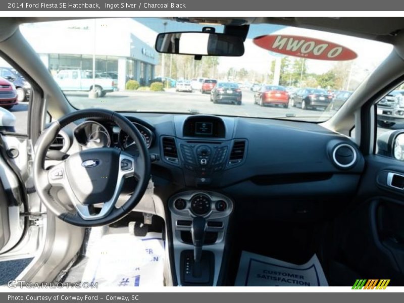 Ingot Silver / Charcoal Black 2014 Ford Fiesta SE Hatchback