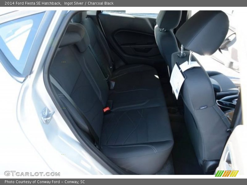 Ingot Silver / Charcoal Black 2014 Ford Fiesta SE Hatchback