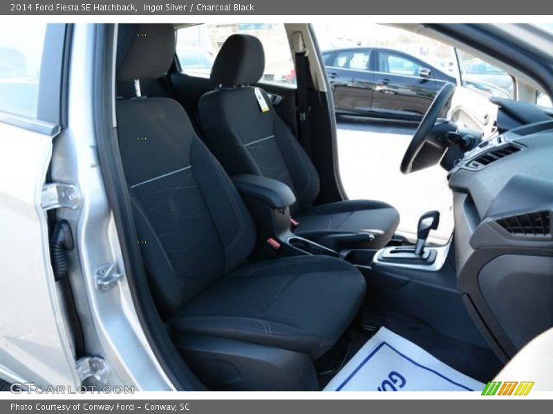 Ingot Silver / Charcoal Black 2014 Ford Fiesta SE Hatchback