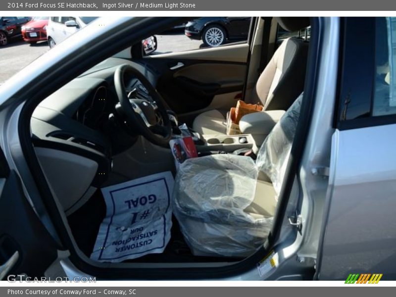 Ingot Silver / Medium Light Stone 2014 Ford Focus SE Hatchback