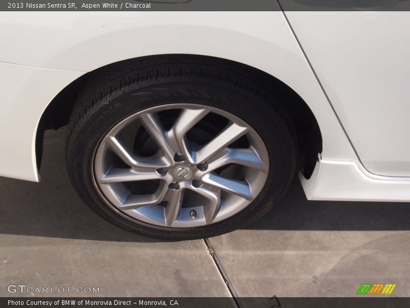 Aspen White / Charcoal 2013 Nissan Sentra SR