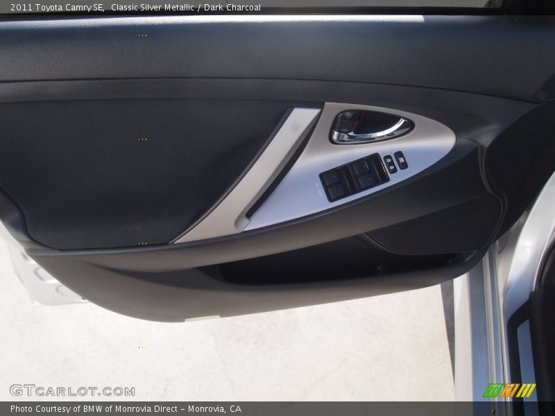 Classic Silver Metallic / Dark Charcoal 2011 Toyota Camry SE